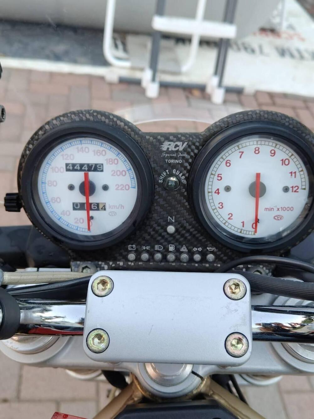 Ducati Monster 900 City Dark (1999 - 02) (4)