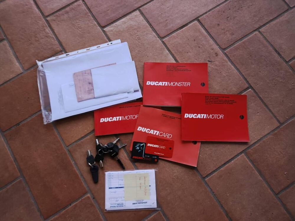 Ducati Monster 900 City Dark (1999 - 02) (5)