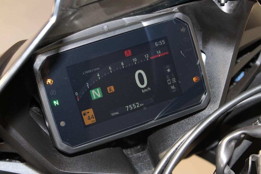 Honda CBR 650 R (2024 - 26) (6)