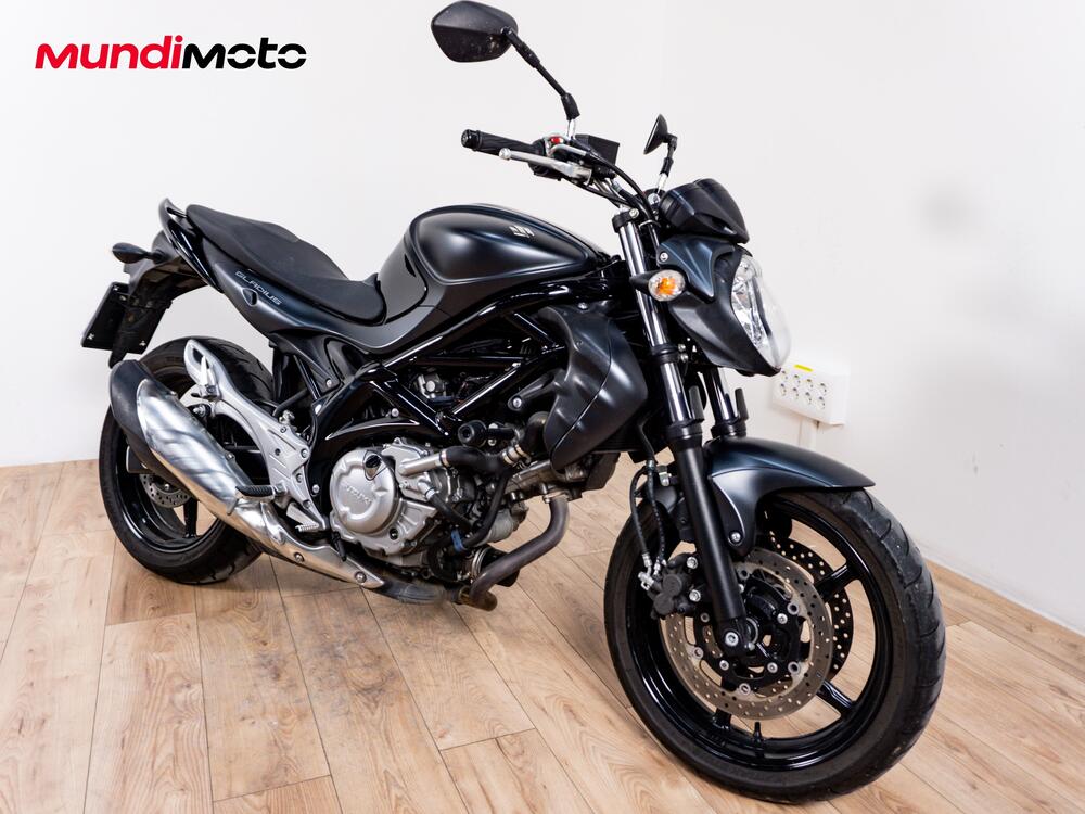 Suzuki Gladius 650 SFV ABS (2009 - 15) (2)