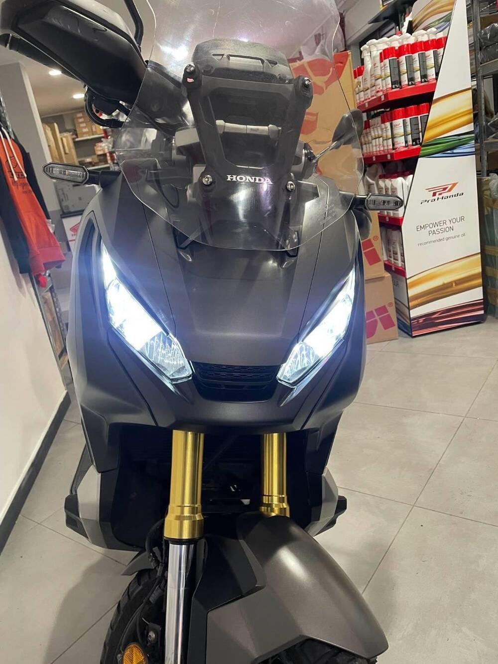 Honda X-ADV 750 (2018 - 20) (2)