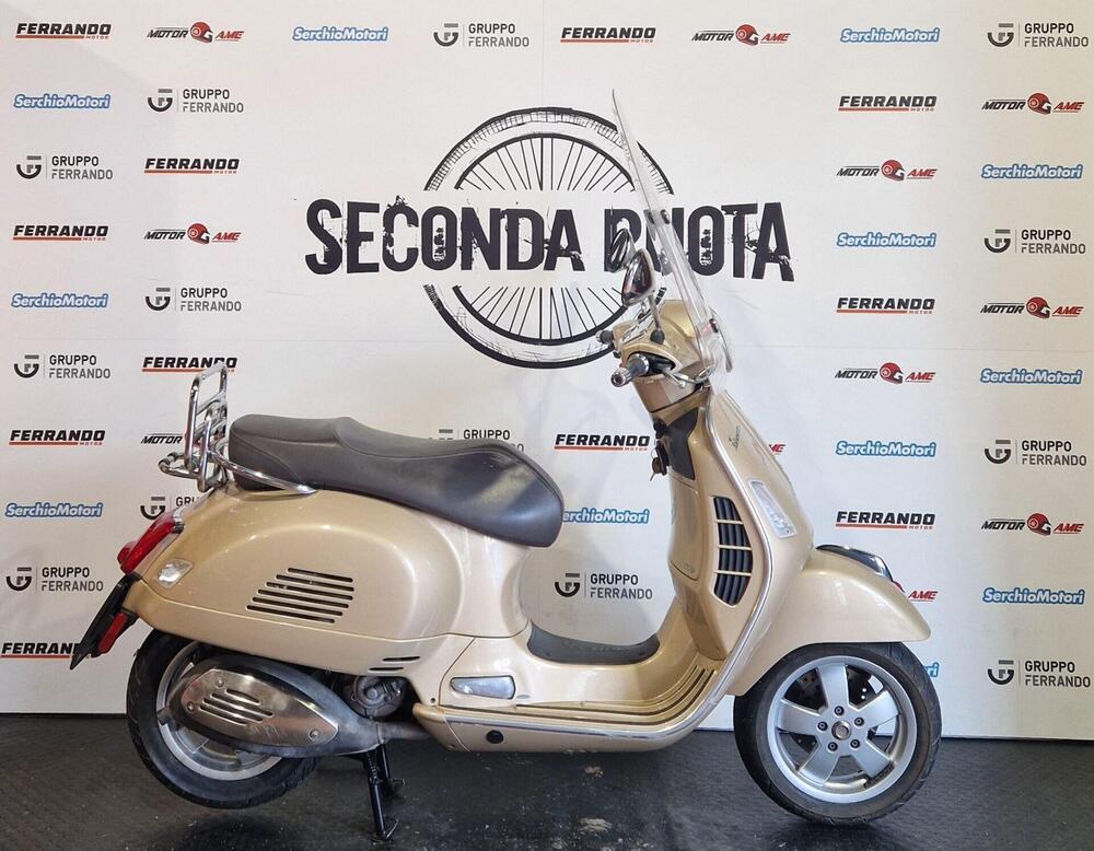 Vespa GTS 300 (2017 - 18)