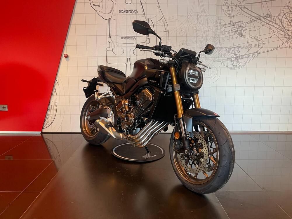 Honda CB 650 R E-Clutch (2024 - 26) (3)