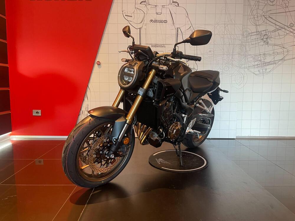 Honda CB 650 R E-Clutch (2024 - 26) (5)