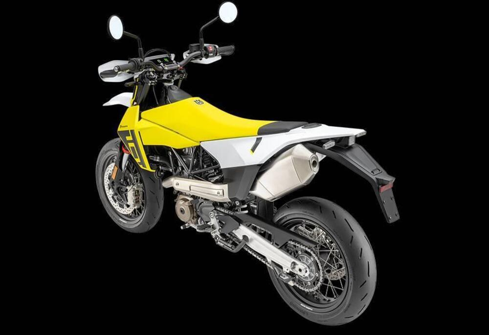 Husqvarna 701 Supermoto (2026) (2)