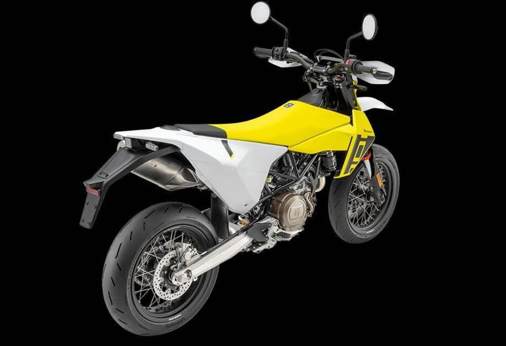Husqvarna 701 Supermoto (2026) (3)