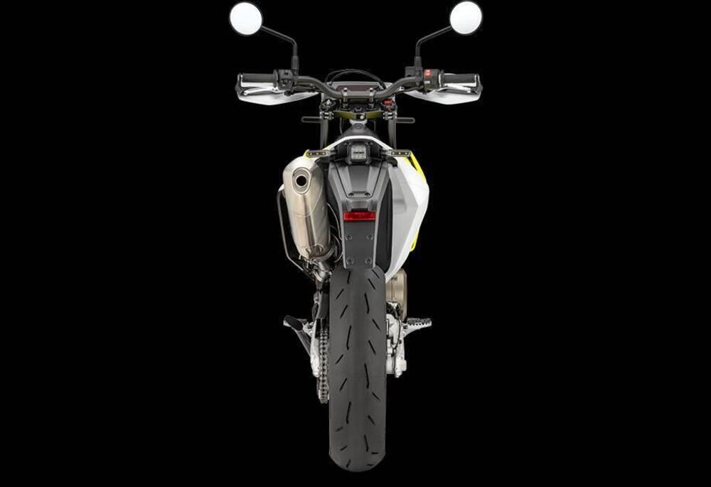 Husqvarna 701 Supermoto (2026) (4)