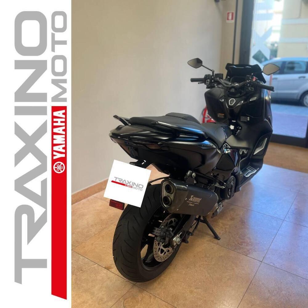 Yamaha T-Max 560 (2022 - 24) (5)