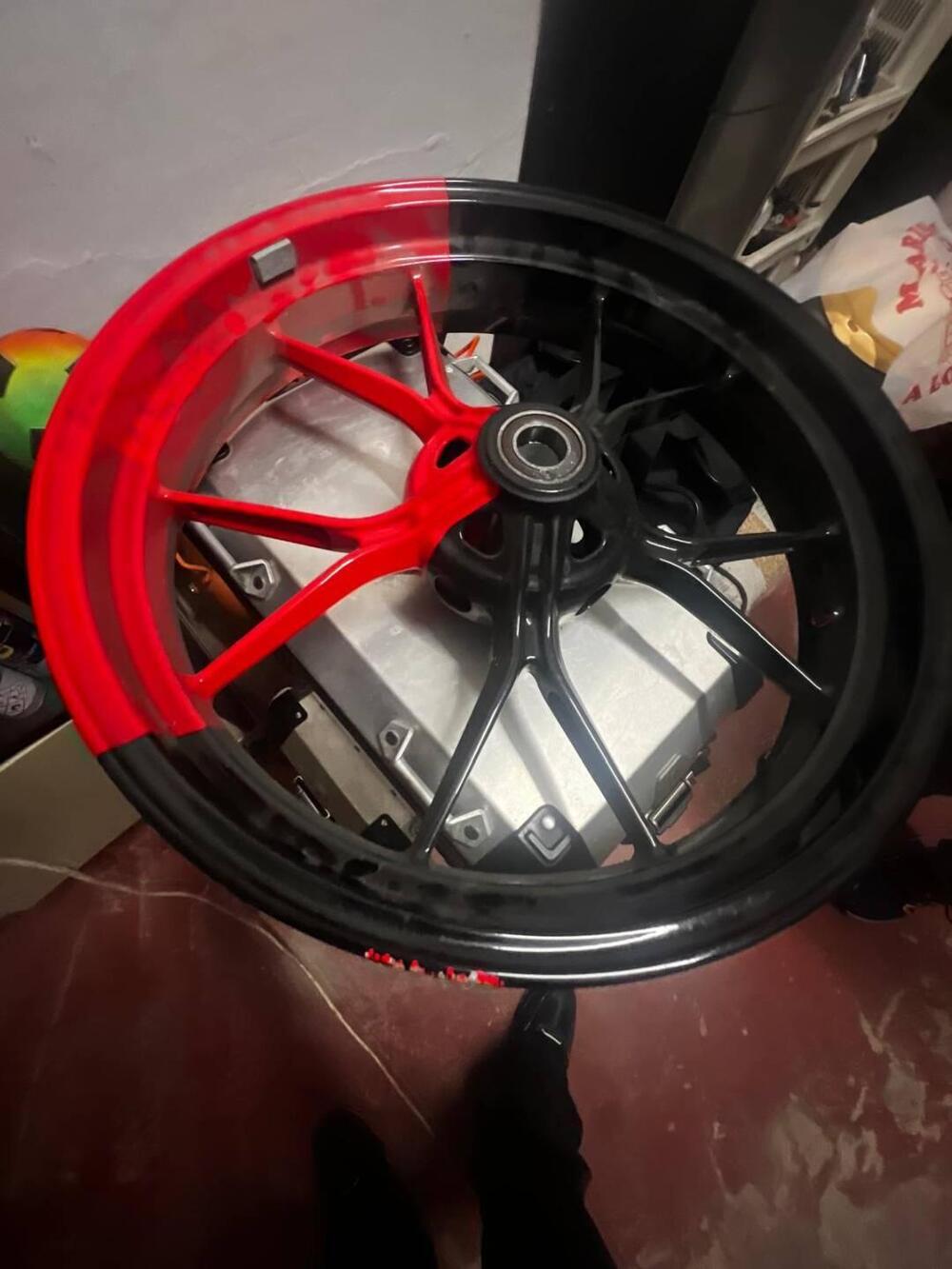 Cerchio Anteriore Ducati Hypermotard 698 Mono (2)