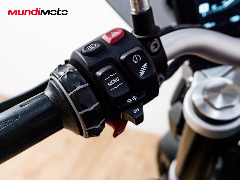 Bmw F 900 R (2021 - 24) (13)