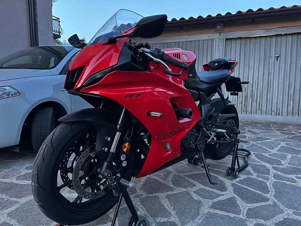 Yamaha YZF R7 (2021 - 25)