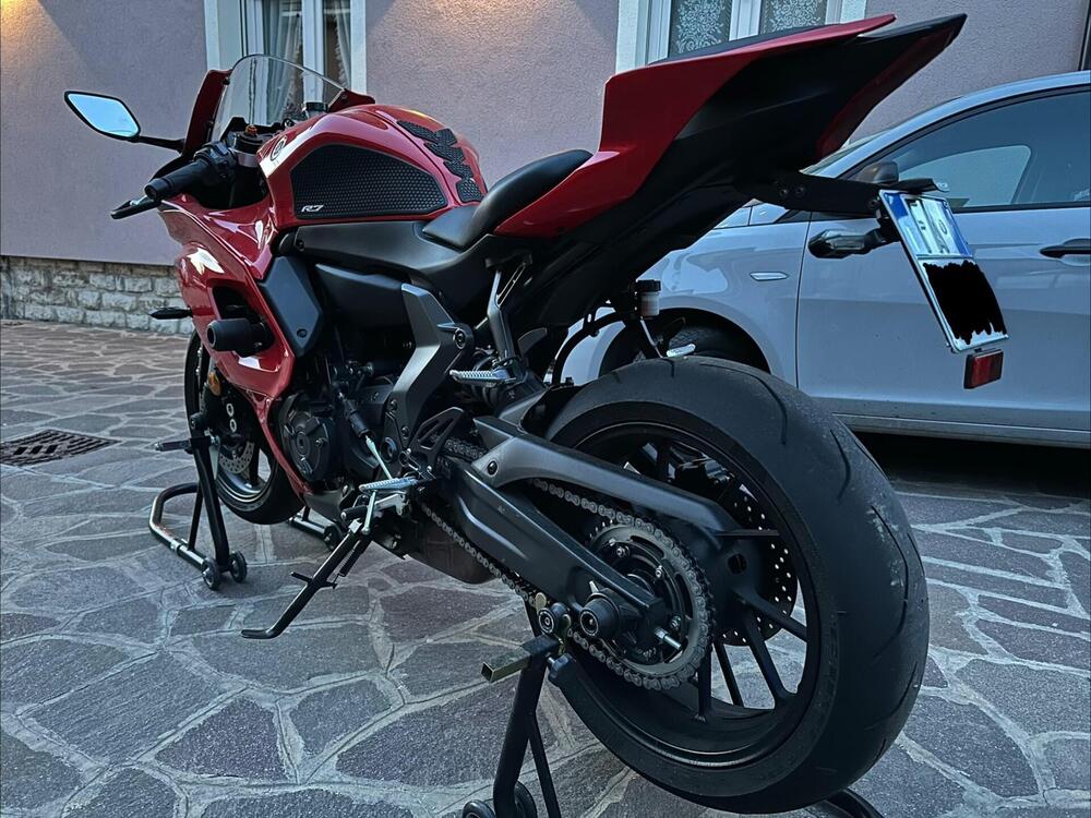 Yamaha YZF R7 (2021 - 25) (3)
