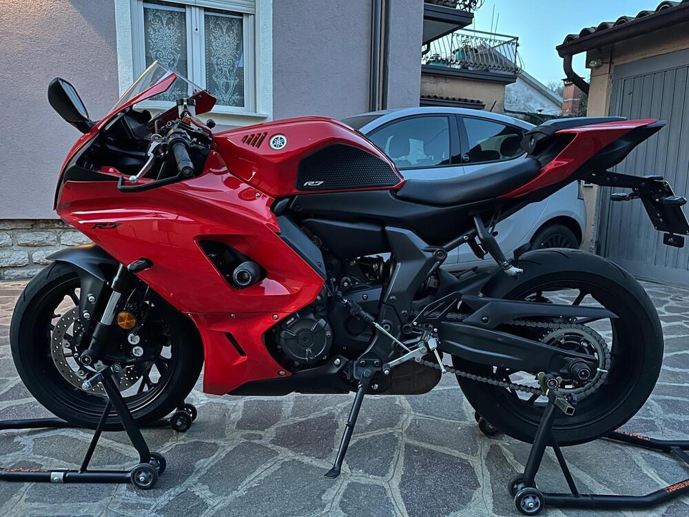 Yamaha YZF R7 (2021 - 25) (6)