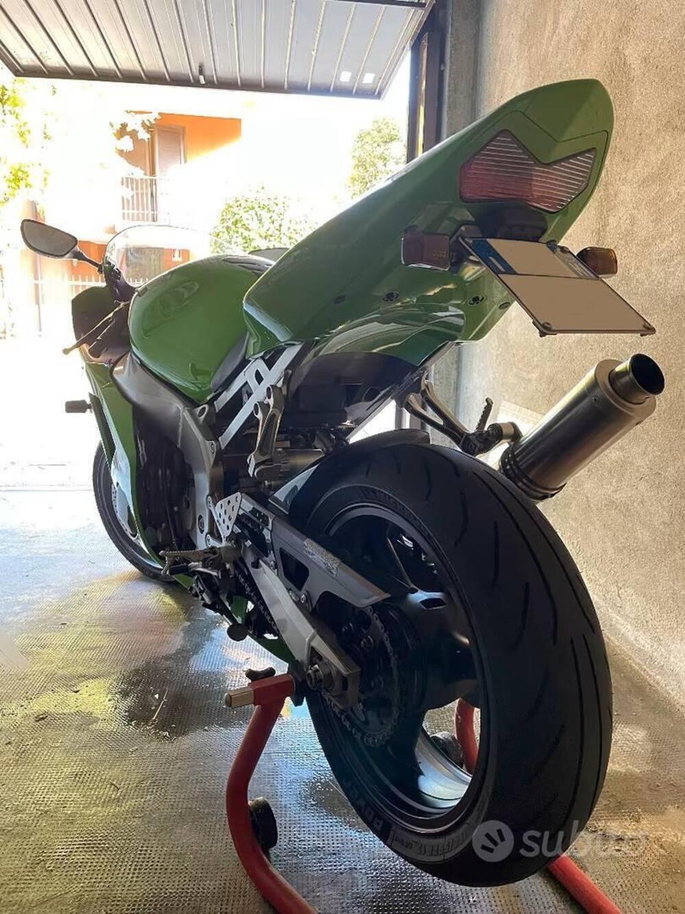 Kawasaki Ninja 636 ZX-6R (2003 - 04) (5)