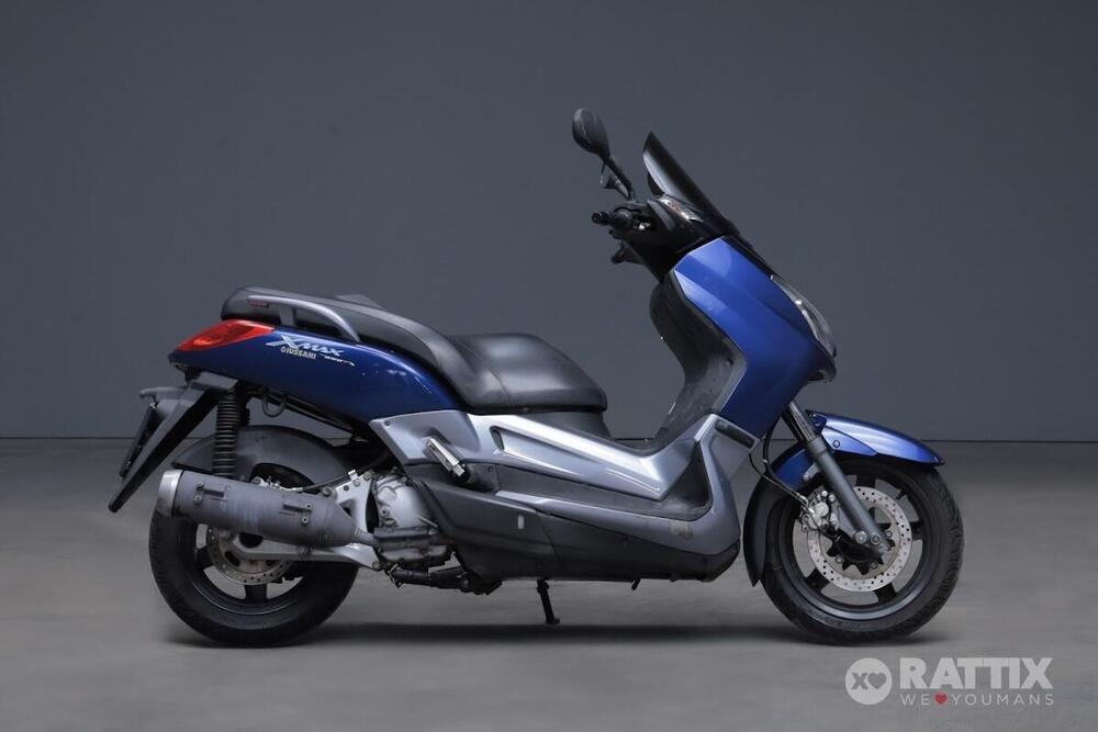 Yamaha X-Max 250 (2007 - 09) (4)