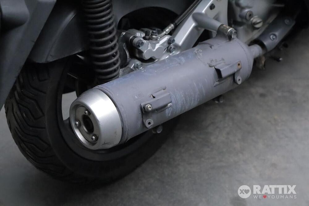 Yamaha X-Max 250 (2007 - 09) (7)