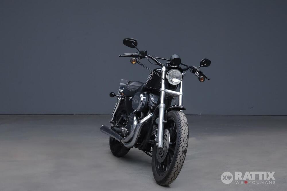 Harley-Davidson 883 Hugger (2001 - 02) - XLH