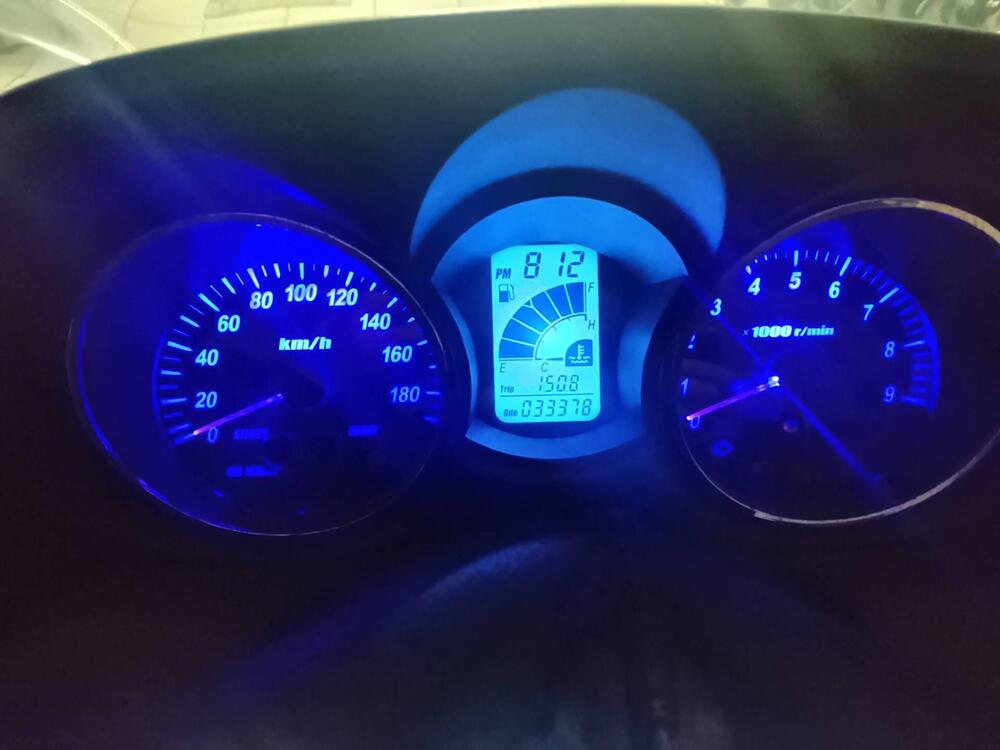 Yamaha Majesty 400 (2004 - 08) (3)