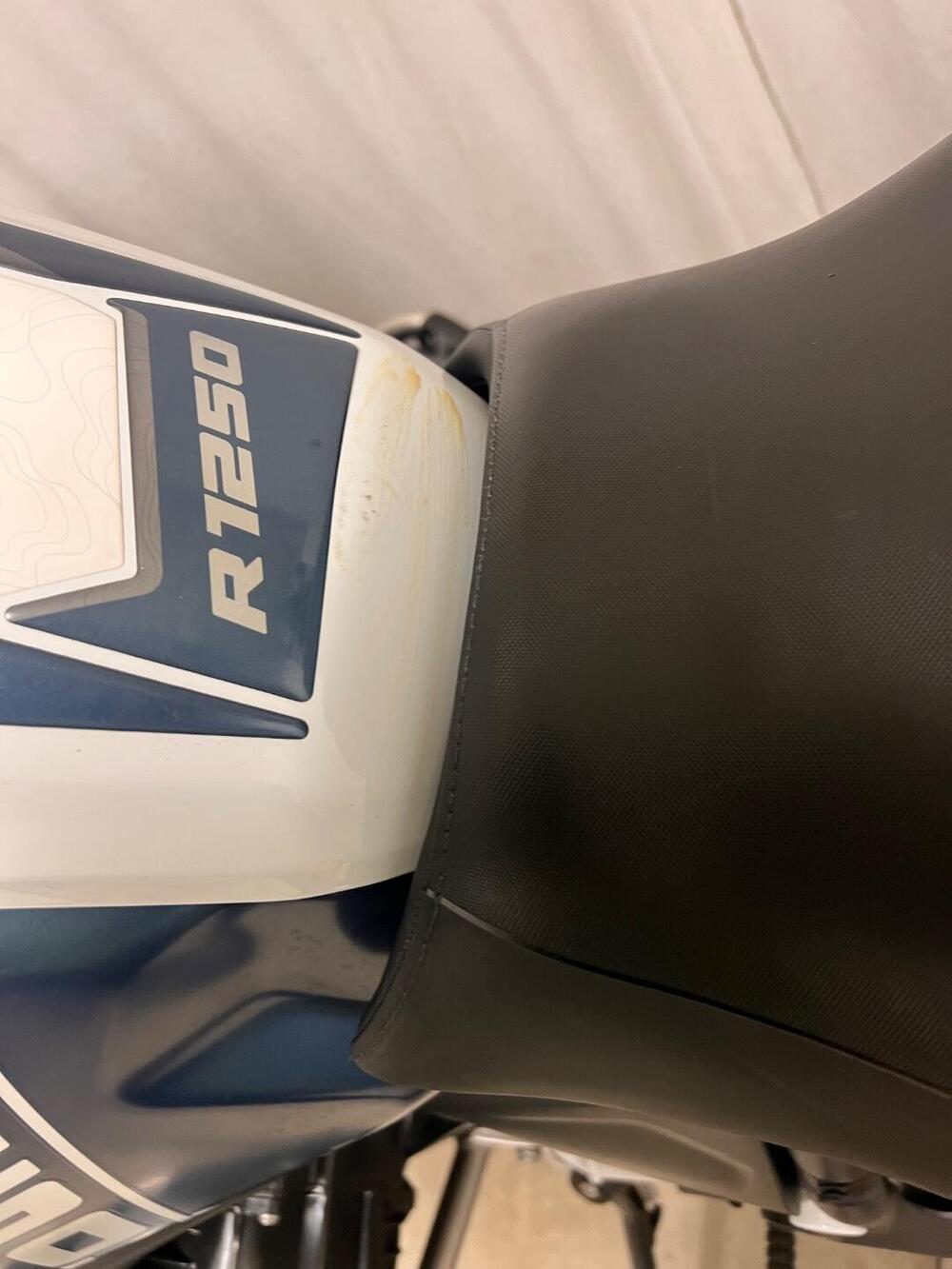 Sella moto originale bmw ribassata (12)