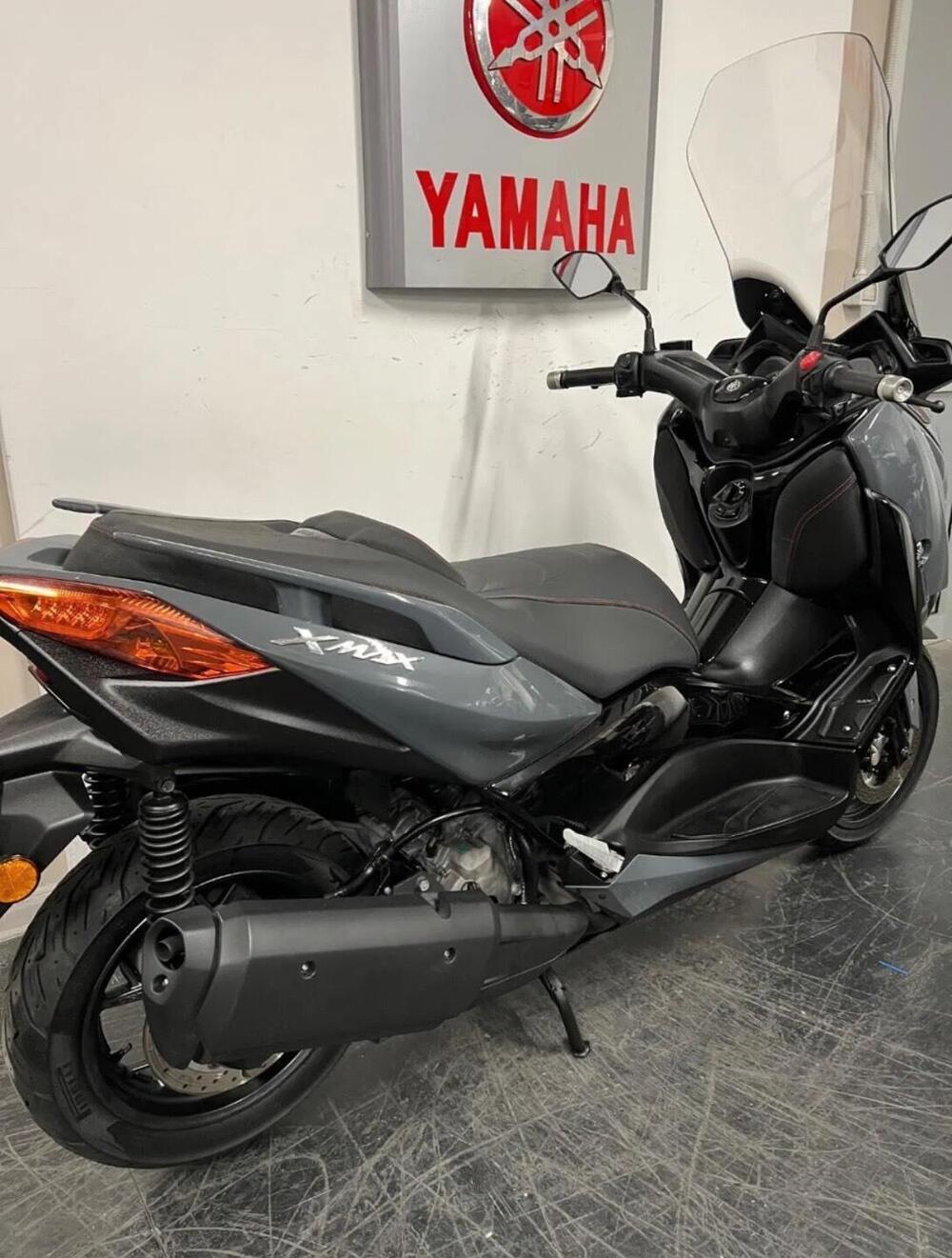 Yamaha X-Max 300 Tech Max (2021 - 24) (4)