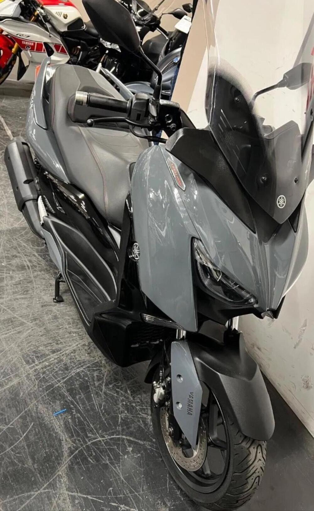 Yamaha X-Max 300 Tech Max (2021 - 24) (10)