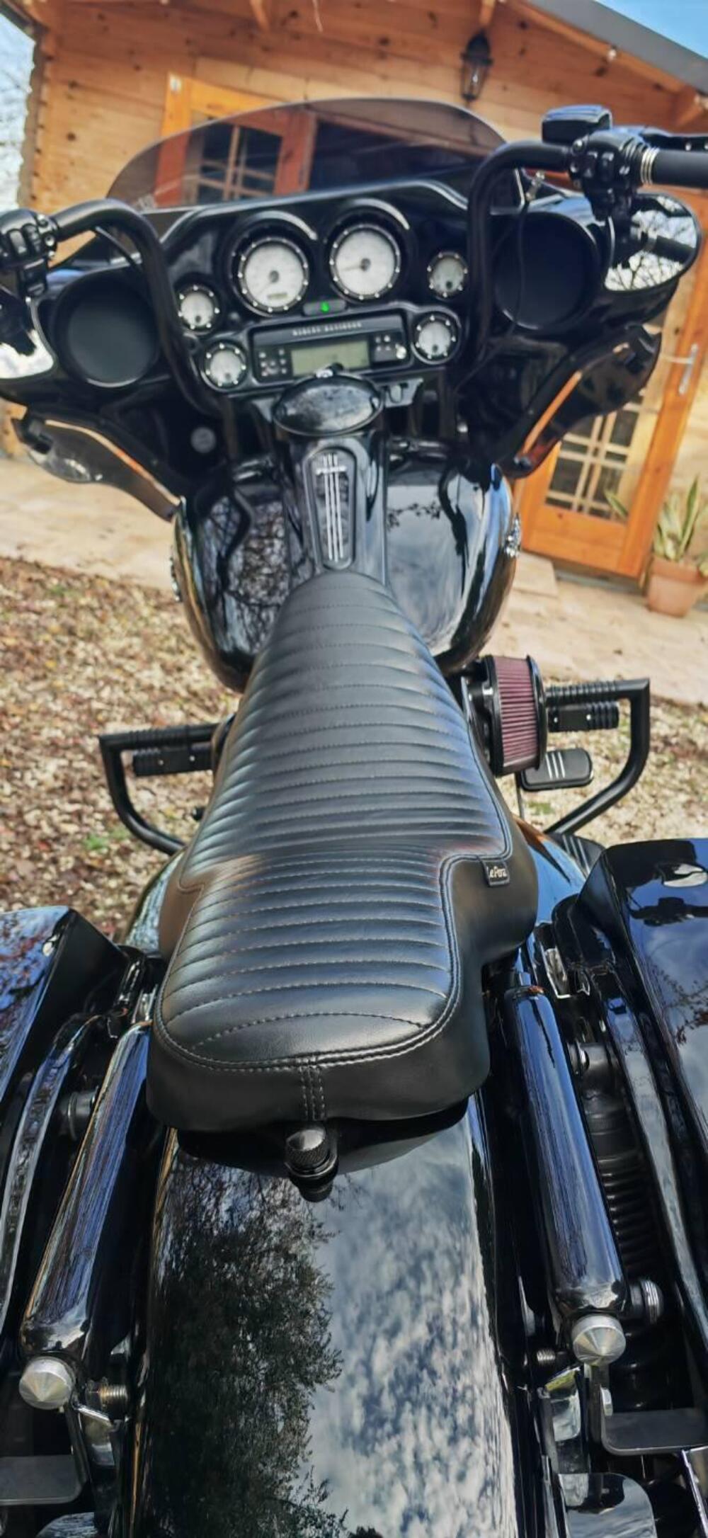 Harley-Davidson 1584 Street Glide (2008 - 10) - FLHX (6)