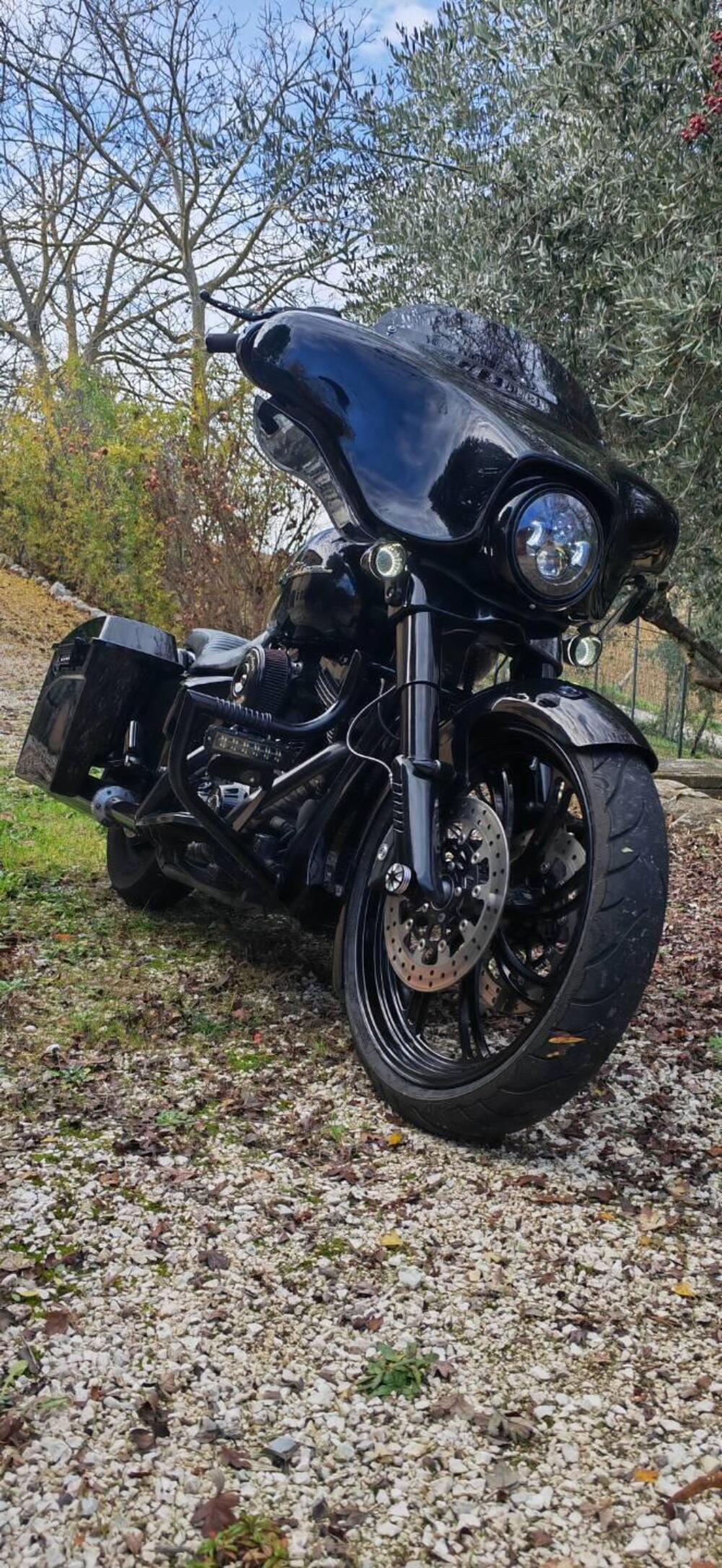 Harley-Davidson 1584 Street Glide (2008 - 10) - FLHX (9)