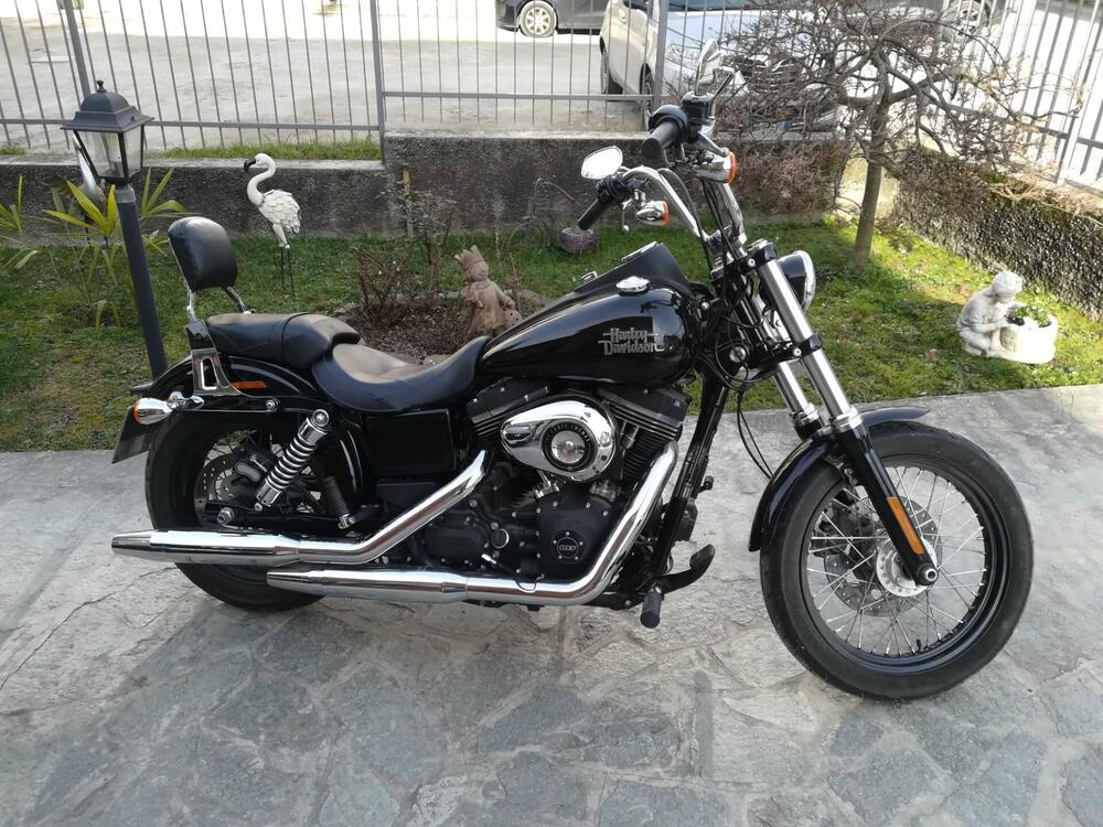 Harley-Davidson 1690 Street Bob Special (2015 - 16) - FXDB