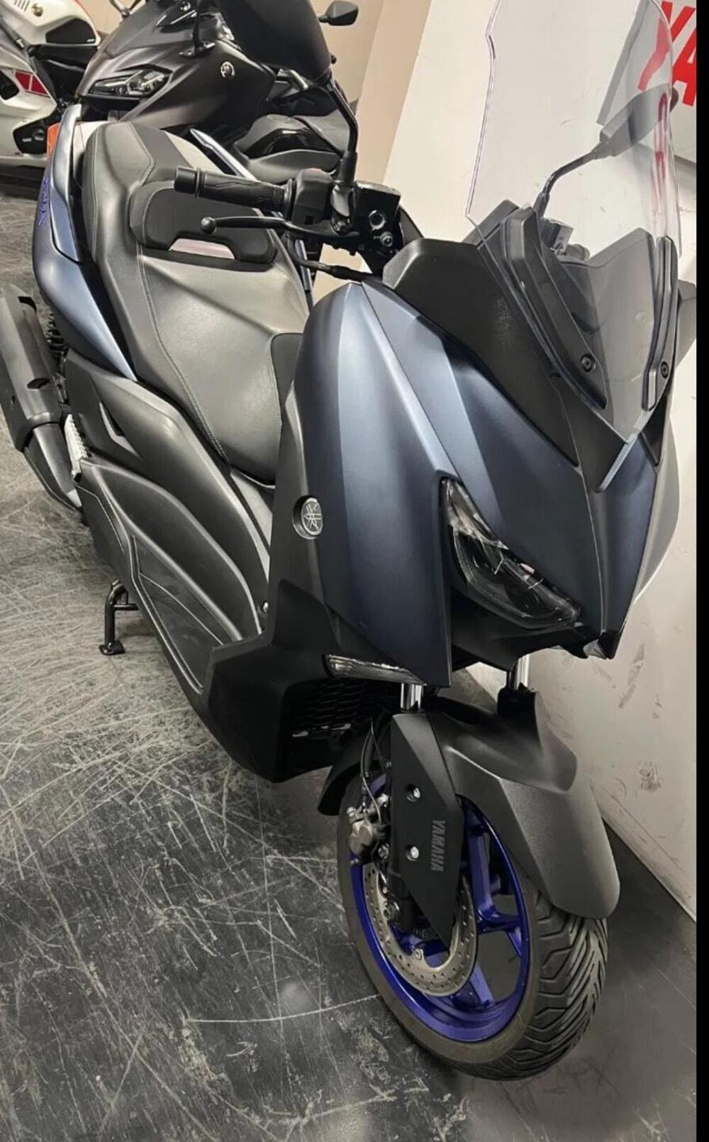 Yamaha X-Max 300 (2021 - 24) (10)