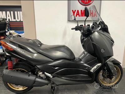 Yamaha X-Max 300 Tech Max (2020) usata