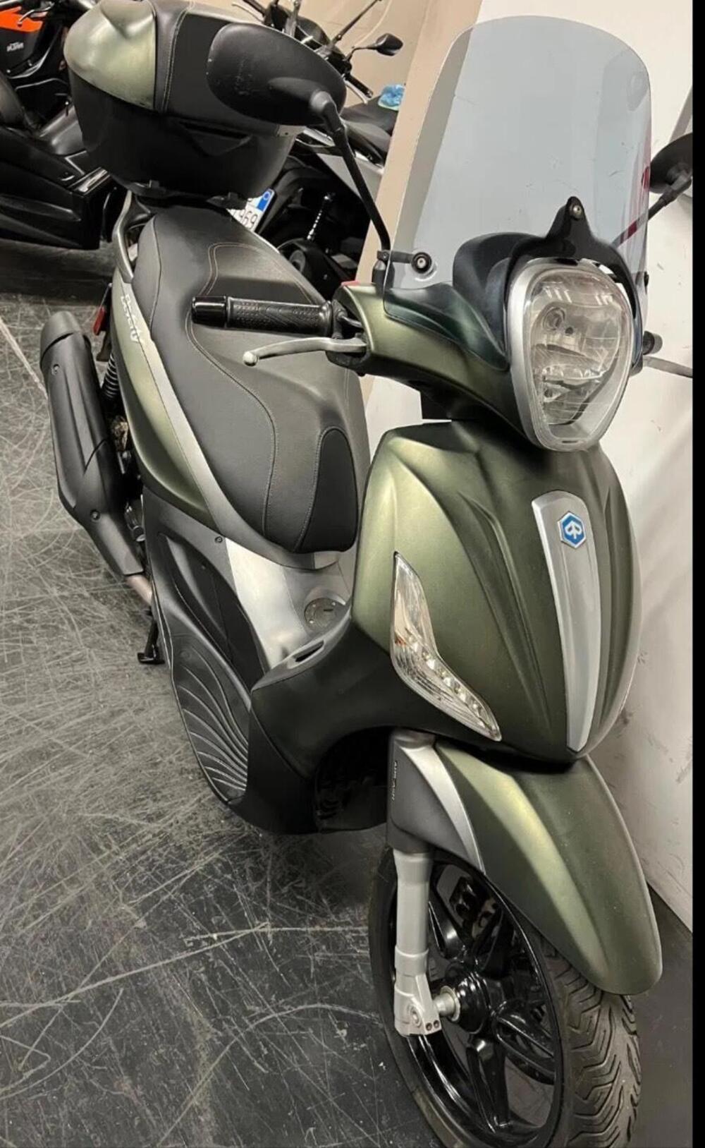 Piaggio Beverly 350 SportTouring ie ABS (2011 - 17) (11)