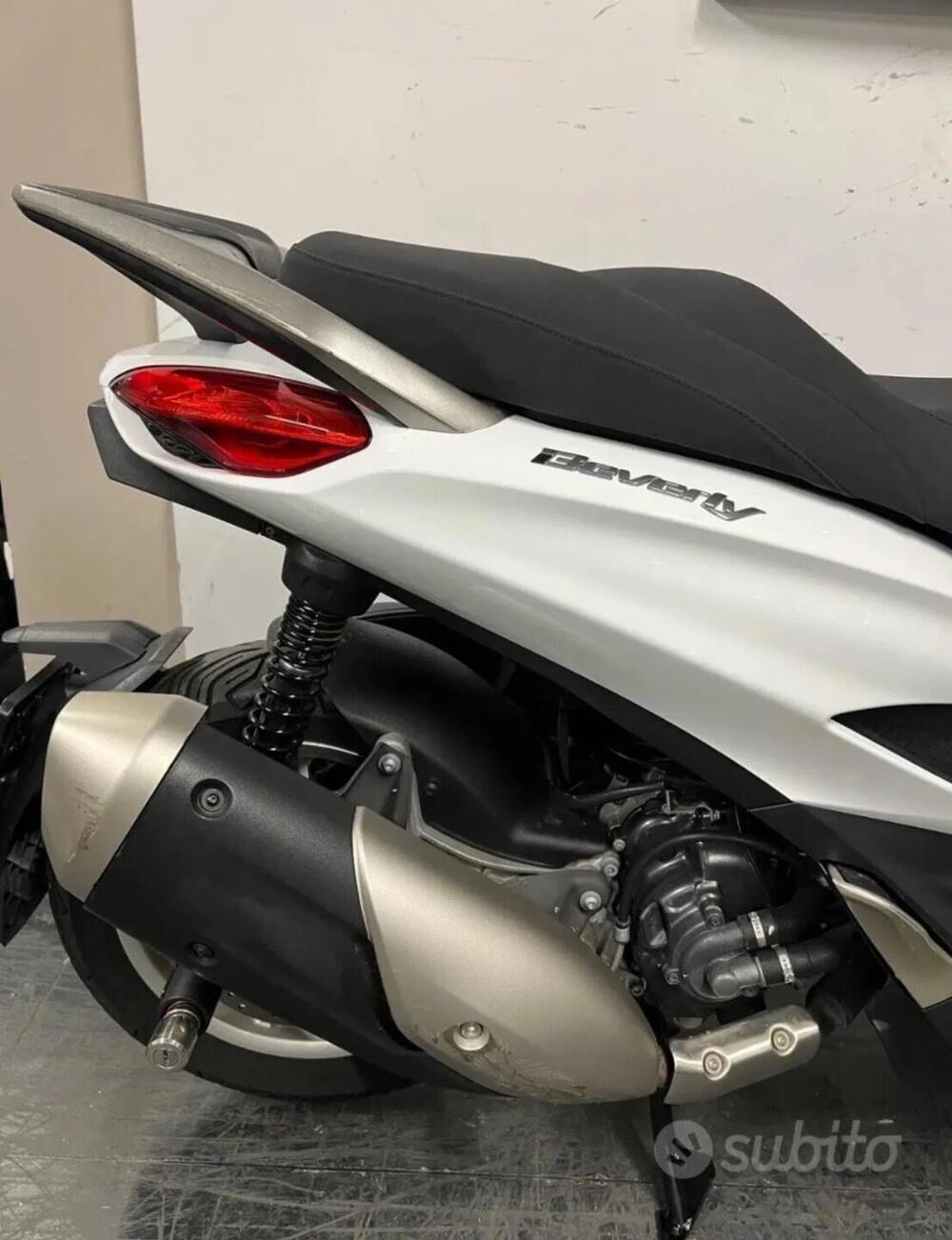 Piaggio Beverly 300 S ABS-ASR (2021 - 25) (5)