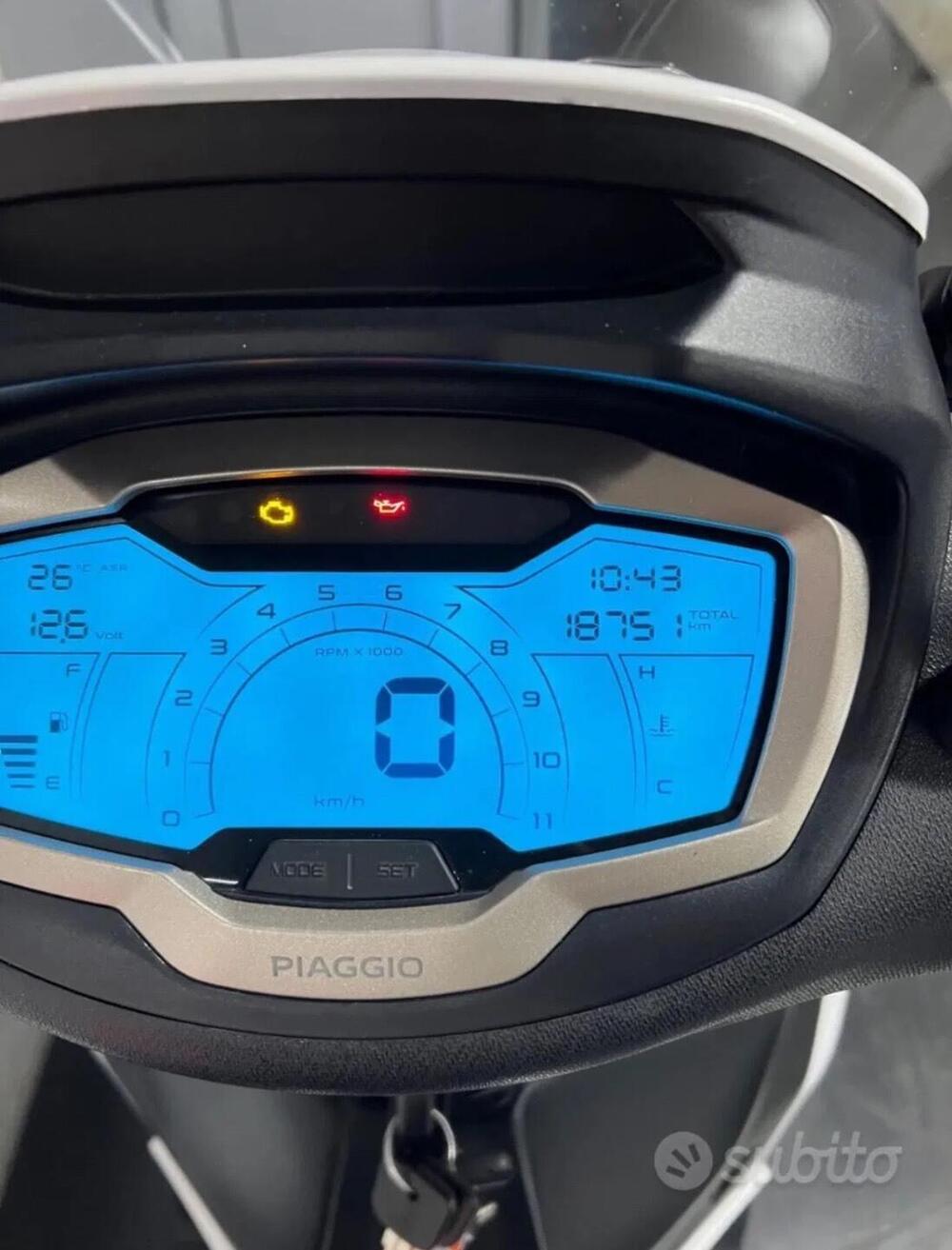 Piaggio Beverly 300 S ABS-ASR (2021 - 25) (10)