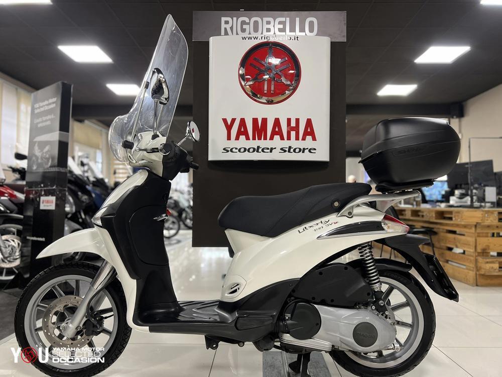 Piaggio Liberty 150 3V Full Optional (2013 - 15) (4)