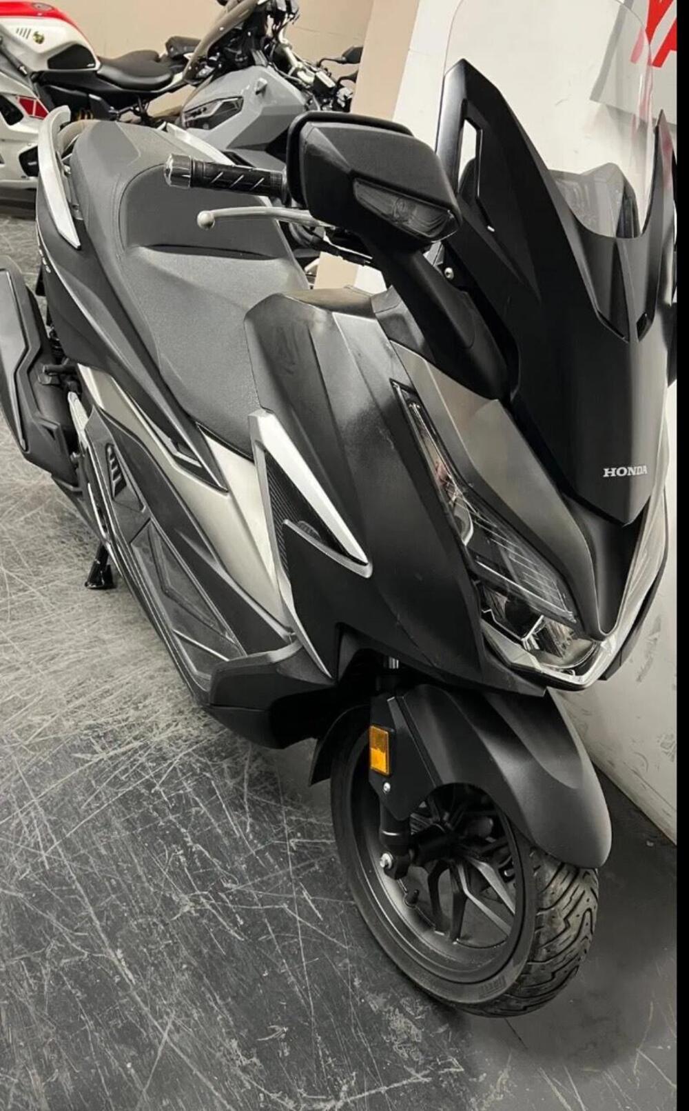 Honda Forza 350 (2022 - 24) (9)