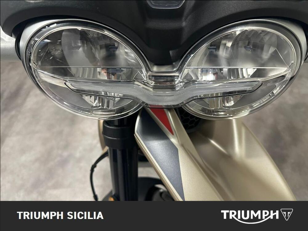 Moto Guzzi V85 TT Travel (2024 - 26) (10)