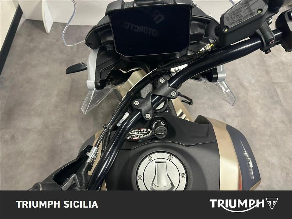 Moto Guzzi V85 TT Travel (2024 - 26) (13)