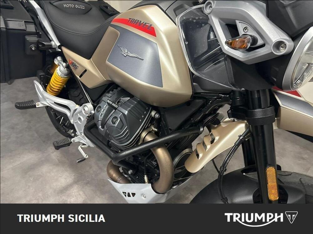 Moto Guzzi V85 TT Travel (2024 - 26) (15)