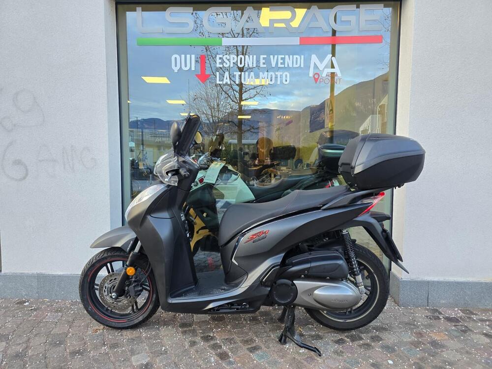 Honda SH 300 i Sport ABS (2018 - 20) (2)