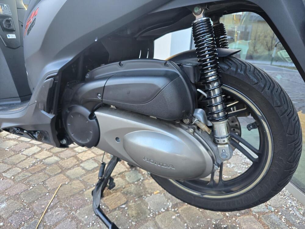 Honda SH 300 i Sport ABS (2018 - 20) (10)
