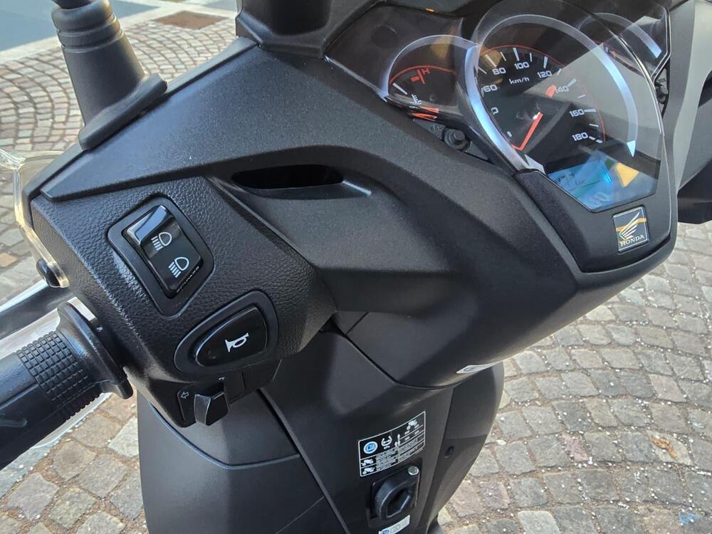 Honda SH 300 i Sport ABS (2018 - 20) (13)