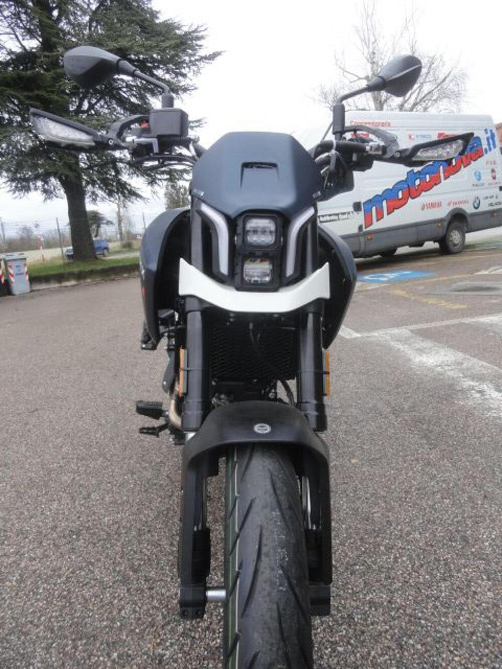 Benelli BKX 125 S (2026) (3)