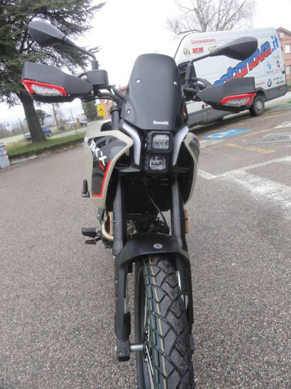 Benelli BKX 125 (2026) (3)