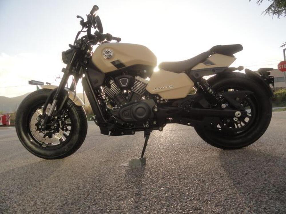 Benelli Leoncino 400 Bobber (2026) (8)