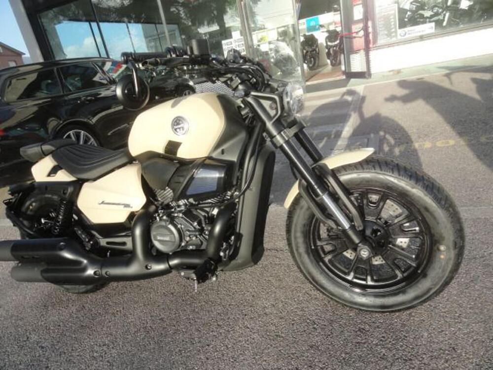 Benelli Leoncino 400 Bobber (2026) (2)