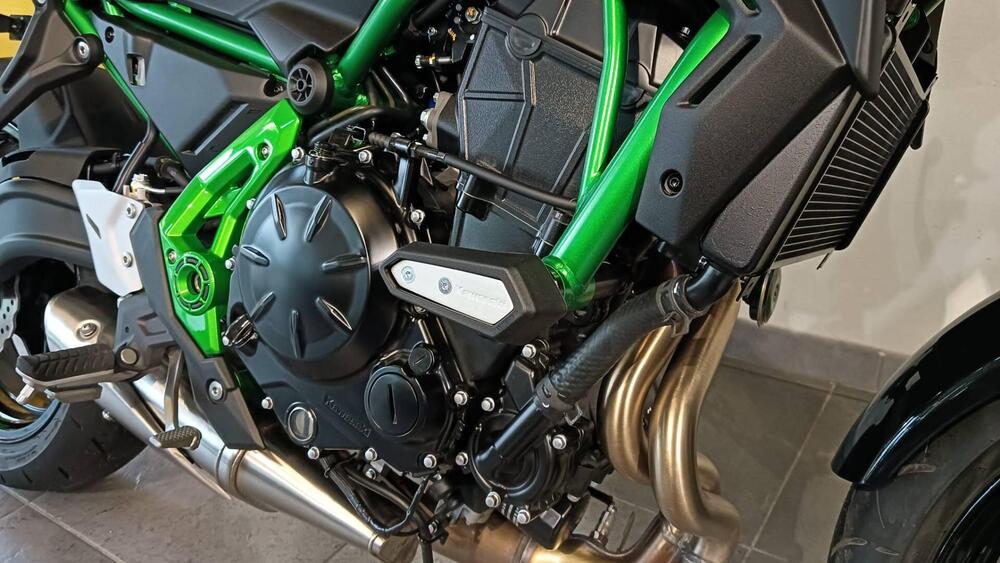 Kawasaki Z 650 (2025 - 26) (7)