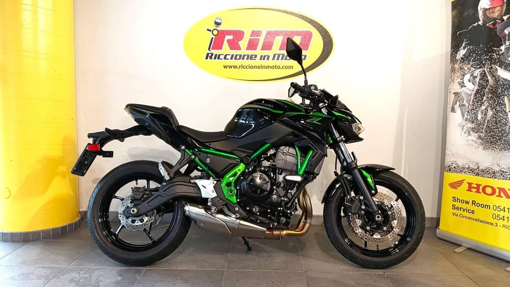 Kawasaki Z 650 (2025 - 26) (2)