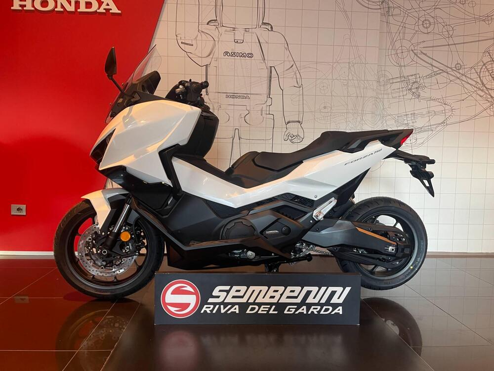 Honda Forza 750 (2025 - 26) (6)