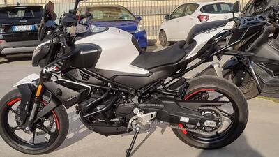 CFMOTO 450NK (2023 - 26) usata