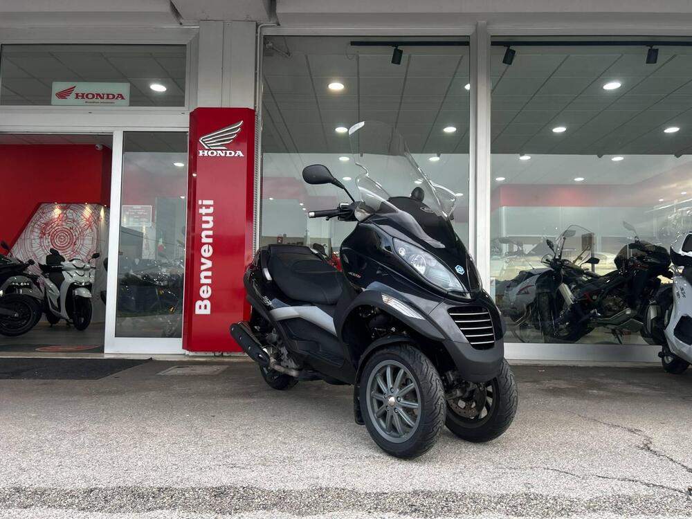 Piaggio MP3 400 i.e. (2010 - 11) (3)